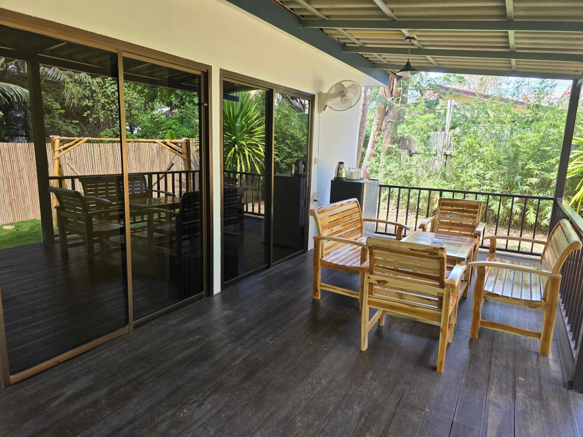 The Blue Gecko Hotel Ko Lanta Exterior foto