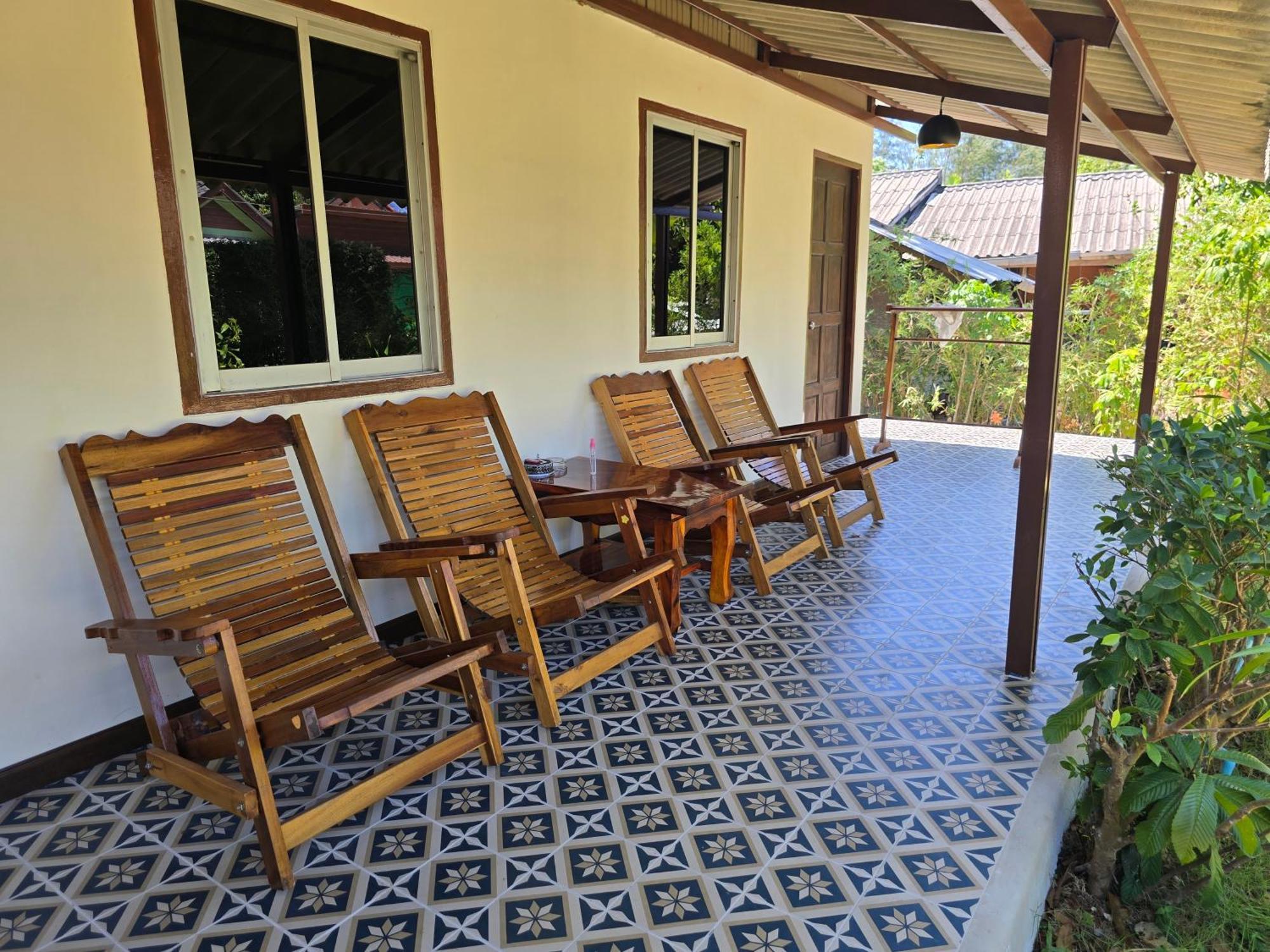 The Blue Gecko Hotel Ko Lanta Exterior foto